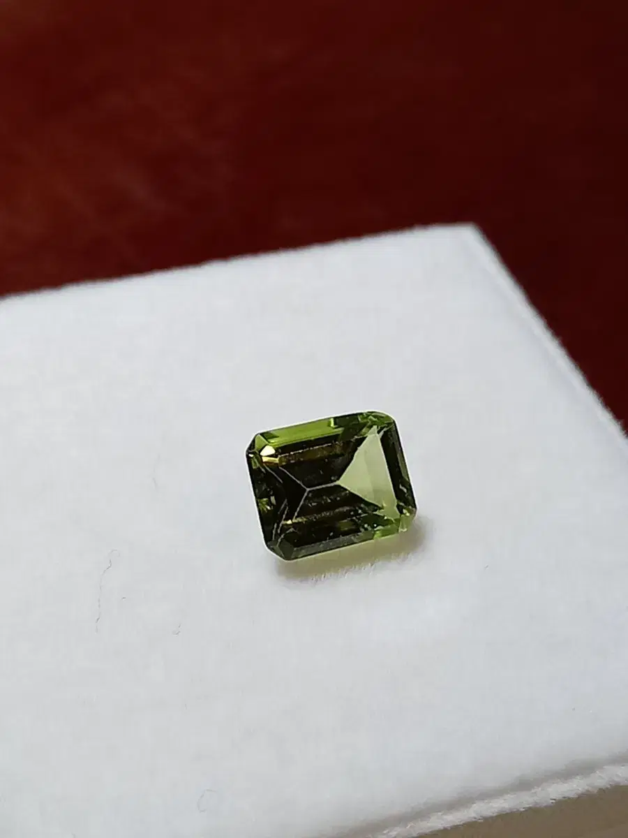 천연 페리도트 2.15ct